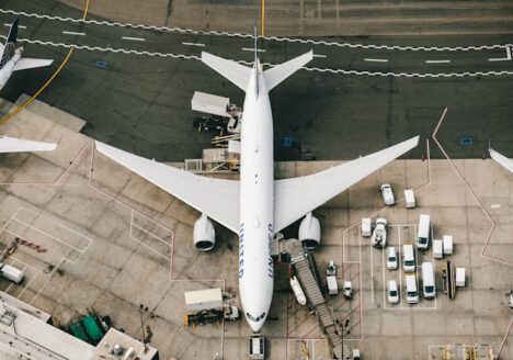 Proces uzyskania odszkodowania za odwołany lot Wizzair: Skupienie na przepisach unijnych i dokumentacji niezbędnej do roszczeń
